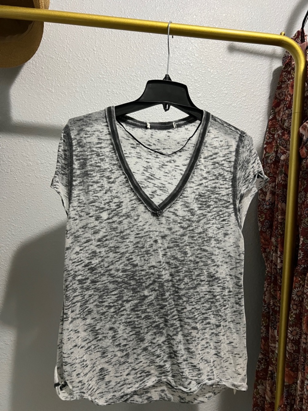 Free People Women’s Gray Burnout V-Neck Tee-Small